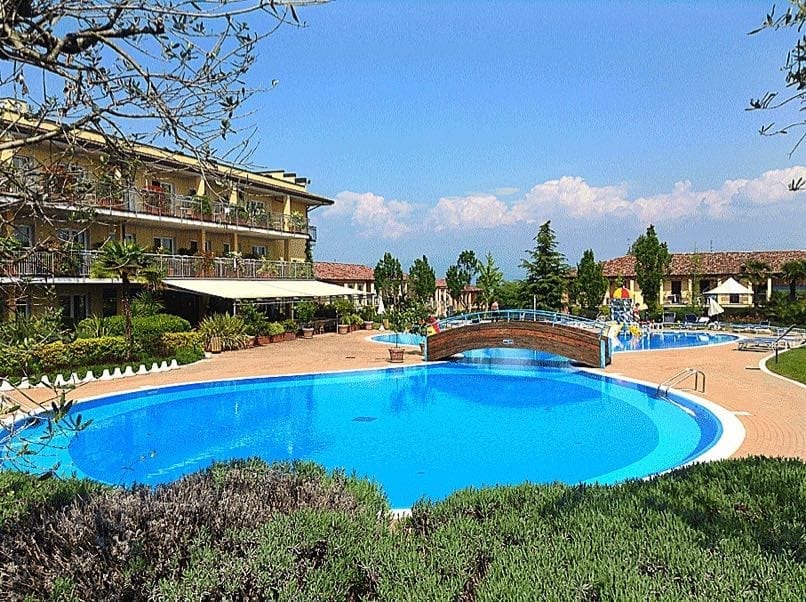 Hotel Pool, Bella Italia
