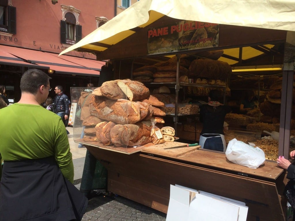 Bread-on-Verona-Market